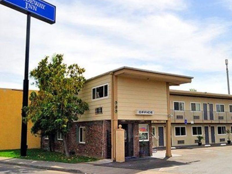 Parkway Inn Fresno Bagian luar foto