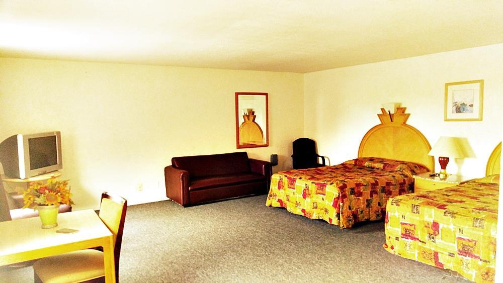 Parkway Inn Fresno Bagian luar foto